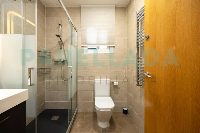 Ático exclusivo con dos terrazas y vistas al mar en el centro de Badalona — 22