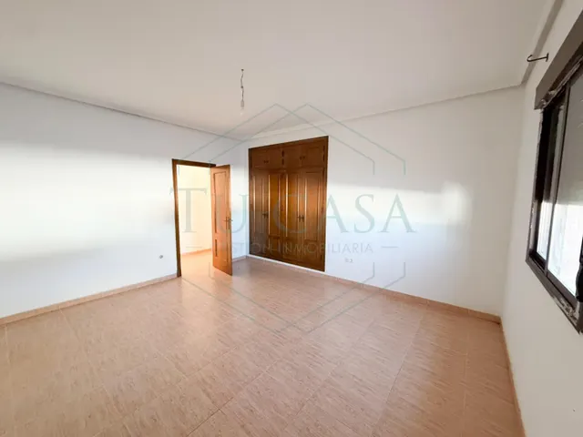 Grandioso chalet rústico en venta con división horizontal en parcela de 1.000 m2 — 16