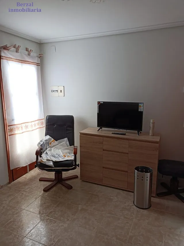 Casa para entrar a vivir de 99 metros  mas 16 metros de bodega con asador  en Matute - La Rioja — 9