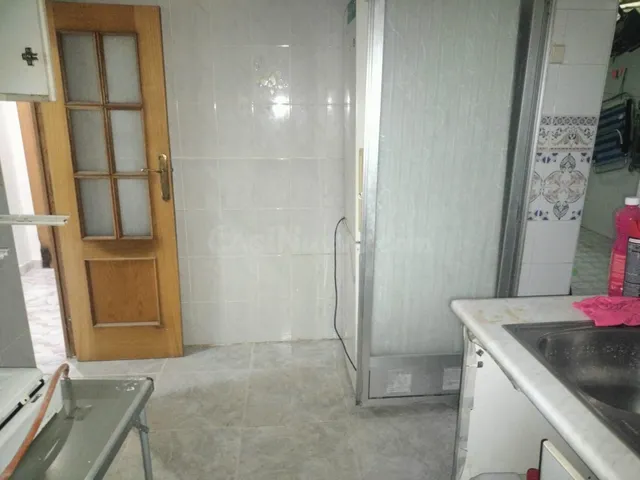 OCASION - PISO PARA REFORMAR DE DOS DORMITORIOS CON GRAN PAT - foto 5