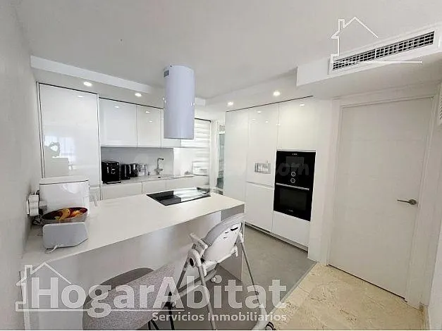 ¡ESPECTACULAR, EN RESIDENCIAL! ALTO, AMPLIO Y LUMINOSO CON P - foto 4