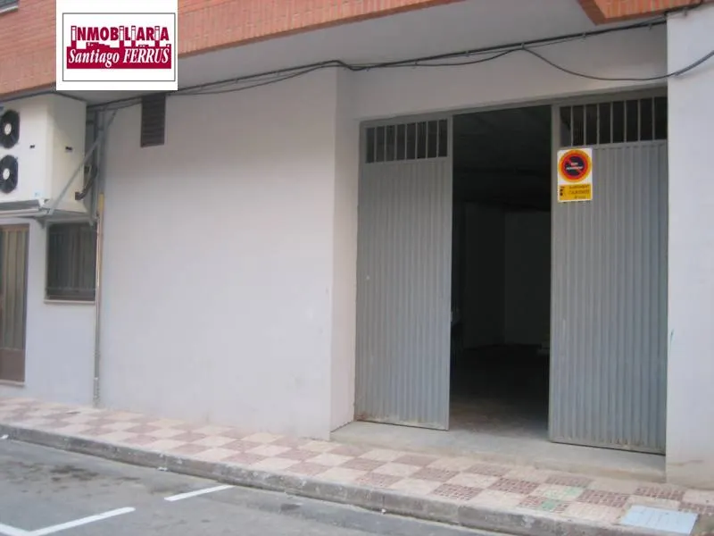 VENTA DE LOCAL COMERCIAL EN ALMUSSAFES.
