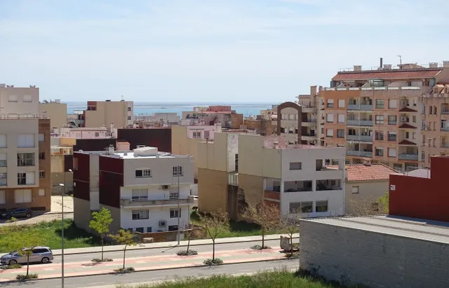 Apartamento de 62 m2 con 2 dormitorios, terraza y parking — 7