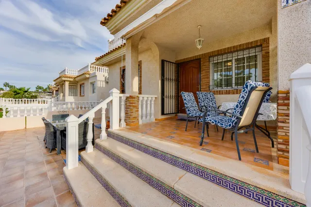 Exclusiva Villa con Jardin de ensueño en Los Dolses, a pasos de La Zenia Boulevard — 19