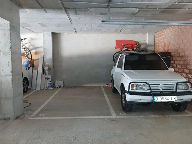 Ático duplex con terraza, parking y piscina comunitaria — 18