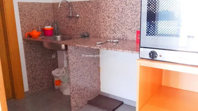 Local comercial en el centro urbano de Els poblets - foto 4