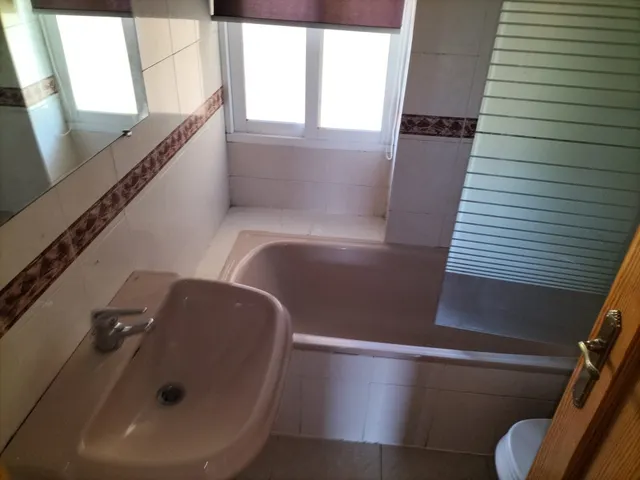 Se vende Chalet pareado en venta en Calle del Cercado Redondo, 8 — 31