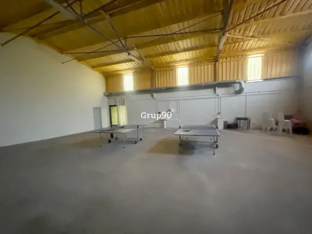 ? FINCA EN VENTA EN PUIGVERD DE LLEIDA  Un espacio excepcional con infinitas posibilidades, a solo 10 minutos de Lleida — 48