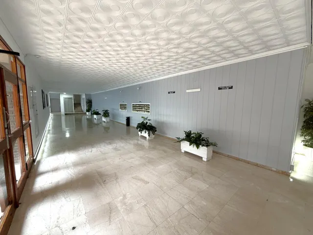Vivienda de cuatro dormitorios en el centro de Alicante — 46