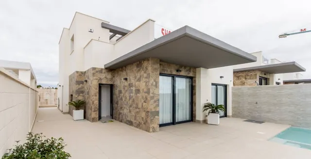 Villa de Lujo 3 habitaciones 144m² en venta - Pueblo 9