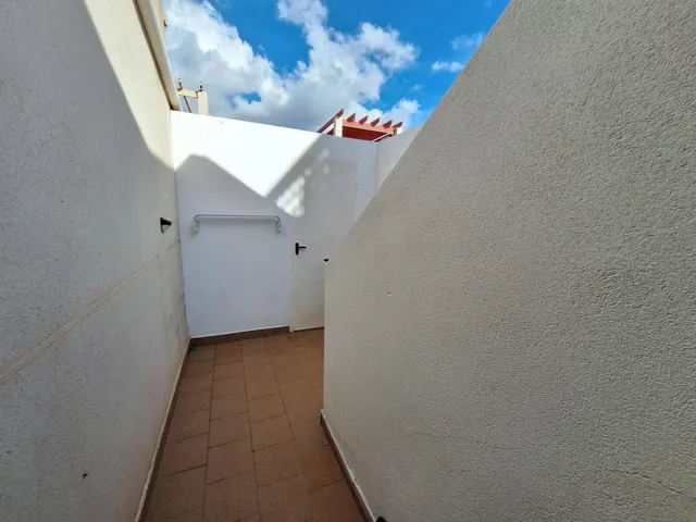 Chalet pareado con amplia parcela y grandes posibilidades de ampliación en Castalla internacional — 22