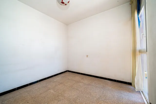 PISO DE 80 M2 CON 3 DORMITORIOS Y ASCENSOR PARA REFORMA INTEGRAL EN SON OLIVA — 13