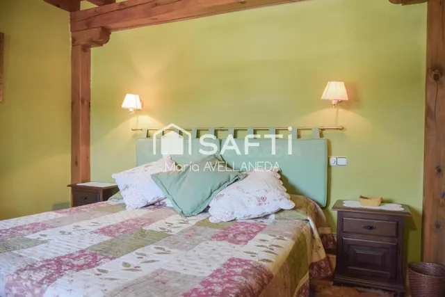 FABULOSA CASA DE PIEDRA TOTALMENTE REFORMADA — 68