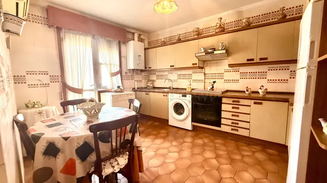 Piso Amplio y Luminoso en el Corazón de la Ciudad 3 habitaciones grandes balcones y garaje para coche pequeño — 4