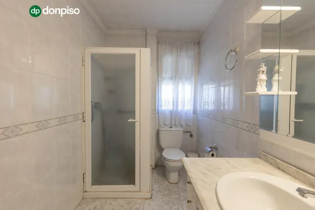 Edificio con gran potencial de inversión en La Zubia — 12