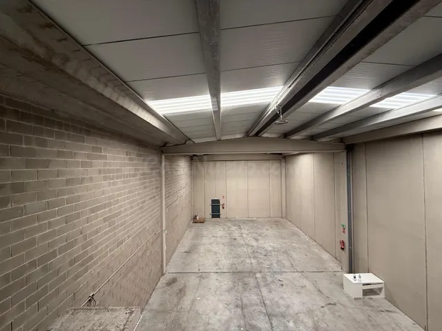 NAVE DE 295m2+72m2 altillo - POLIGONO INDUSTRIAL RIU CLAR - foto 4