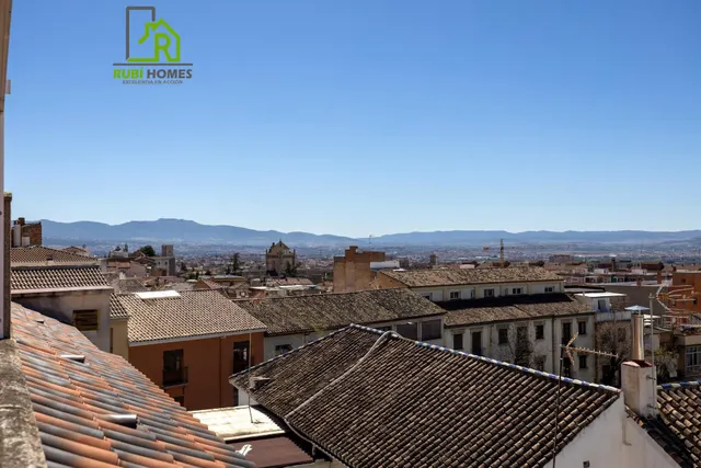 En venta casa unifamiliar en recinto cerrado en Granada capital — 25