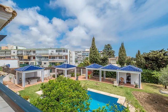 Chalet 4 habitaciones 557m² en venta - Centro — 18