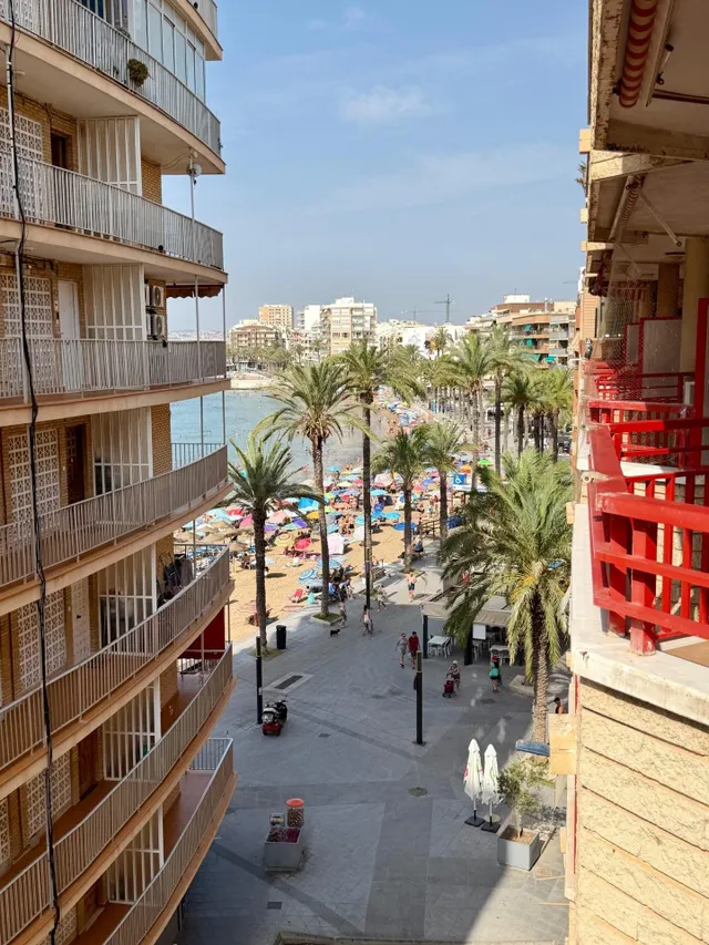 Exclusivo apartamento en primera línea de mar – Playa del Cura, Torrevieja — 5