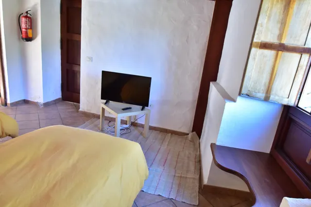 PRECIOSA CASA CANARIA EN BUENAVISTA DEL NORTE — 41