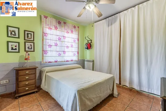 Chalet en los Chopos, Las Gabias — 15