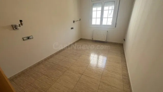 AMPLIO PISO EN VENTA EN SEGUR DE CALAFELL CON TERRAZA, PARKI - foto 5