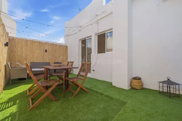 Exclusiva casa andaluza reformada en el casco histórico de Salobreña con patio, dos terrazas y vistas a Sierra Nevada — 2