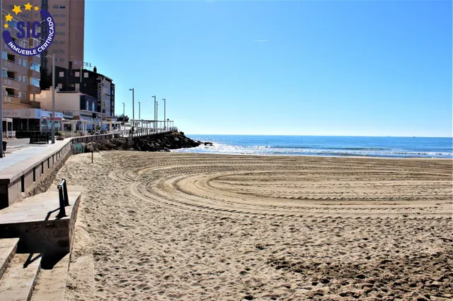 Apartamento en zona de playa de la Concha con una espectacular terraza de 88m2, piscina, garaje y trastero — 7