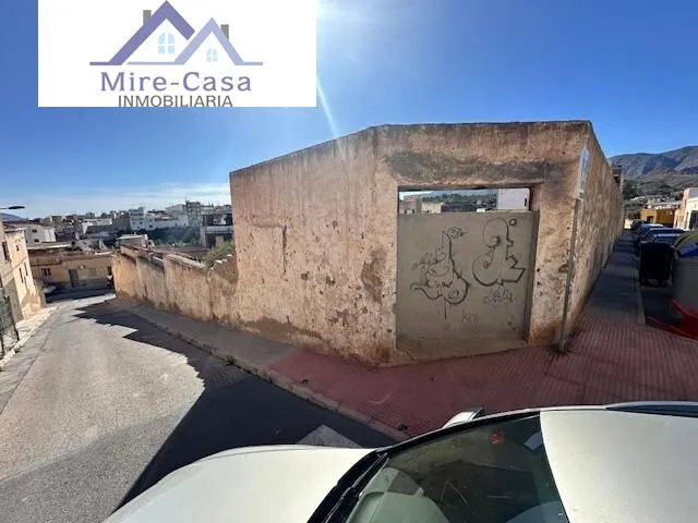 se vende terreno urbano a tres calles — 3