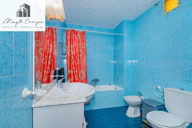 Amplia y Luminosa Casa en el Corazón de Monachil — 38