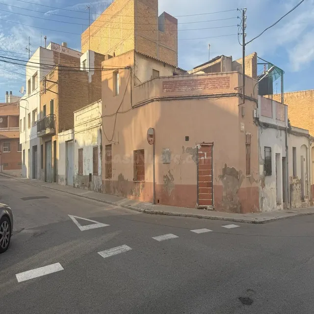 🏡 Casa Esquinera para Reformar Integralmente – Gran Potencia - foto 4