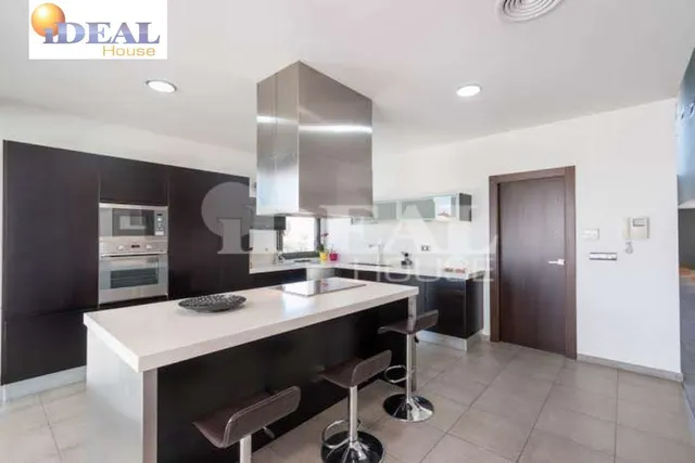 Ref.: A8488G7. Increible chalet de lujo y diseño, parcela 1500 m2,  piscina propia, pista de padel. — 16