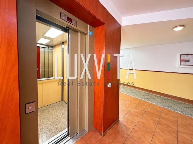 Amplio piso residencial de 2 dormitorios con garaje y trastero — 24