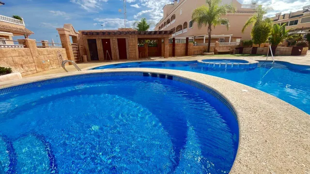 APARTAMENTO DE 3 DORMITORIOS, 2 BAÑOS EN LOS DOLSES (ORIHUELA COSTA) — 28