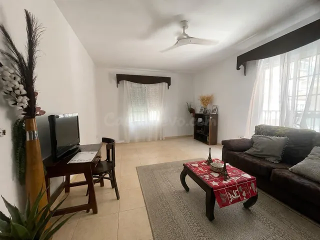 Amplio Piso en Roquetas de Mar - Ideal para Tu Familia