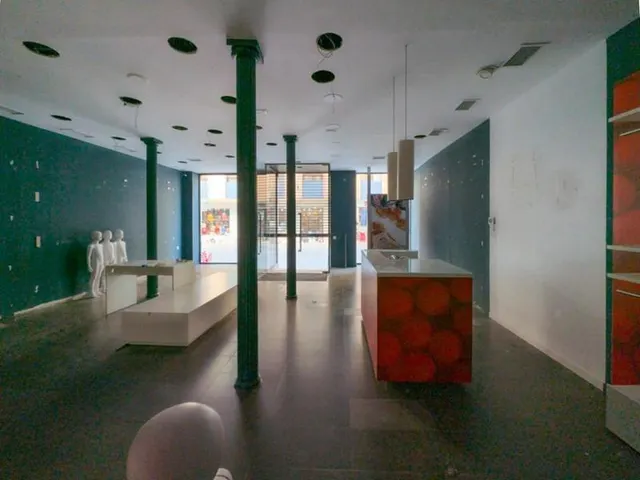 Local Comercial — 10