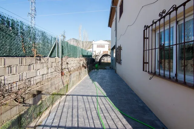 Casa en Huétor Santillán — 29