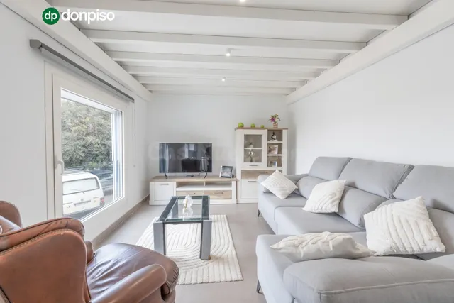 CASA DE 2019 EN BOLA DE ORO CON VISTAS A SIERRA NEVADA — 2