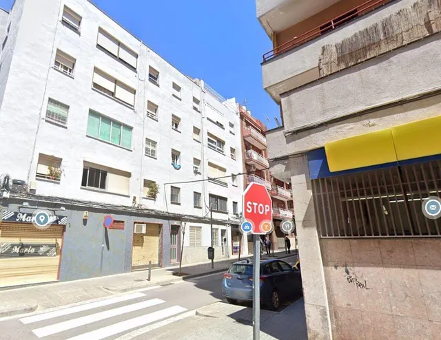 Se vende piso OKUPADO en Mataró (Barcelona) - foto 2