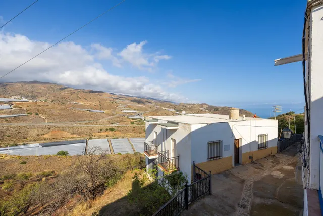 ¡Espectacular vivienda con vistas increíbles al mar y montaña! — 38