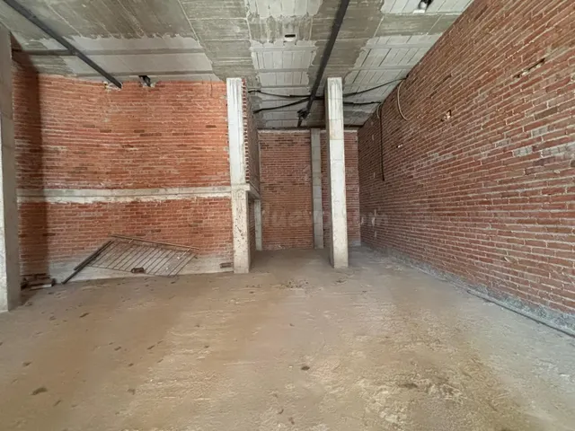 SE VENDE BAJO COMERCIAL - foto 2