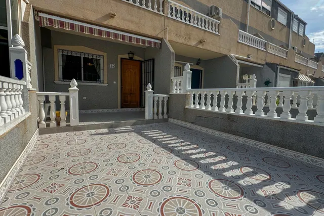 MAGNIFICA VIVIENDA ADOSADA CON PISCINA COMUNITARIA, IDONEA COMO VACACIONAL — 29