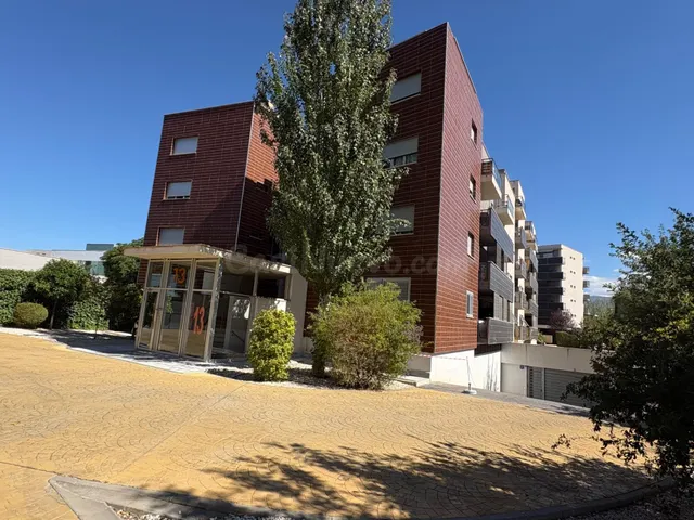 ALQUILAMOS ESTE FABULOSO PISO AMUEBLADO EN NOVOSUR, ALHENDIN - foto 4