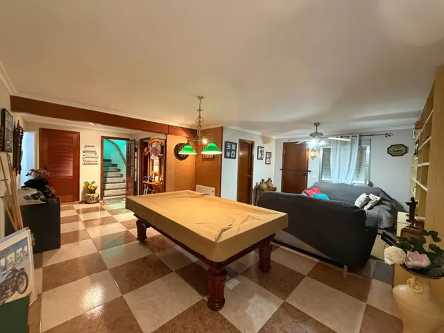 Espectacular Chalet en La Pobla de Vallbona - Ideal para Vivir — 36