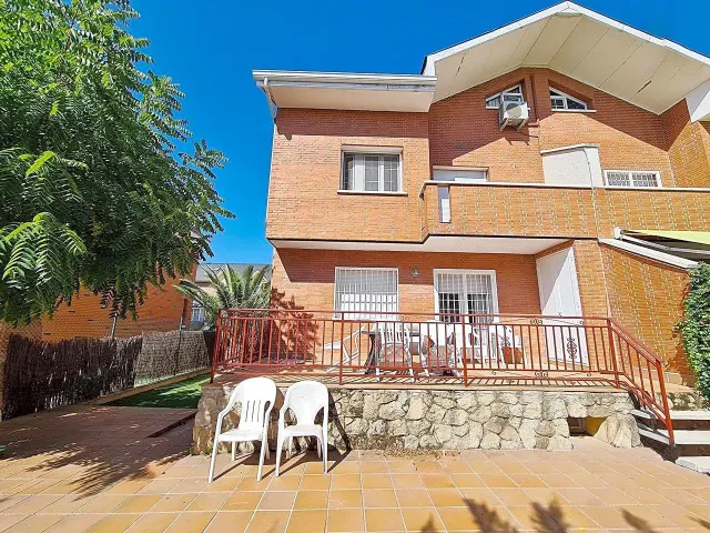 ALQUILER DE ÚLTIMA HABITACIÓN CON BAÑO EN SUITE Y GASTOS INCLUIDOS PARA ESTUDIANTES EN VILLANUEVA DE LA CAÑADA — 2