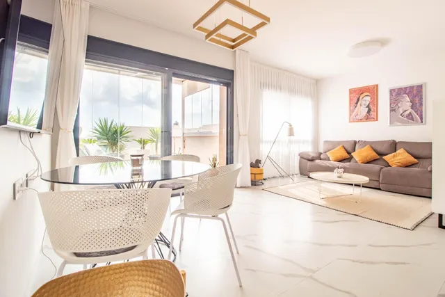 Apartamento 2 habitaciones 91m² en venta - Ciudad de las com