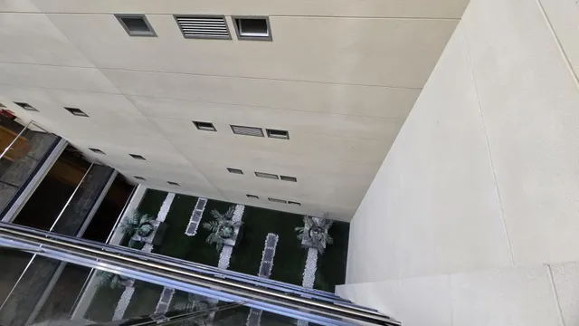 Piso con gran salón de 45 m2, garaje y trastero junto al Parque de Vioño — 42