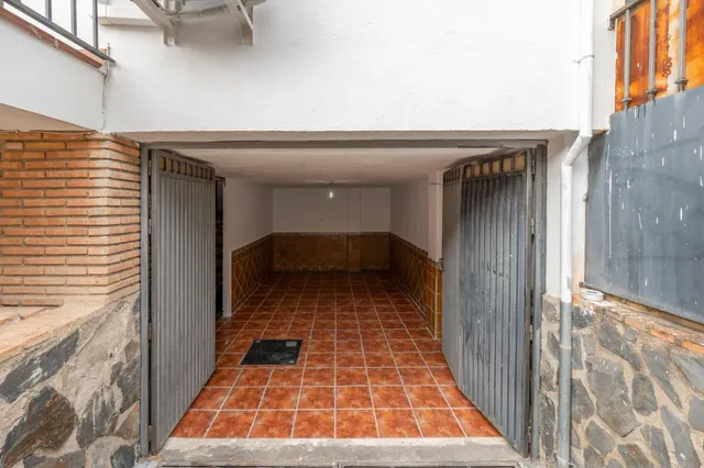 Encantadora Casa Reformada en Ogijares con Vistas y Espacios para Disfrutar — 39