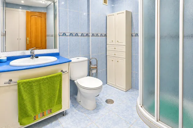 SE VENDE PISO DE TRES habitaciones EN PLUEBLO LEVANTE CON PARKING SEVENDGROUP.COM — 11