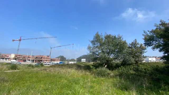 SUELO URBANO CONSOLIDADO PARA CUATRO VIVIENDAS
